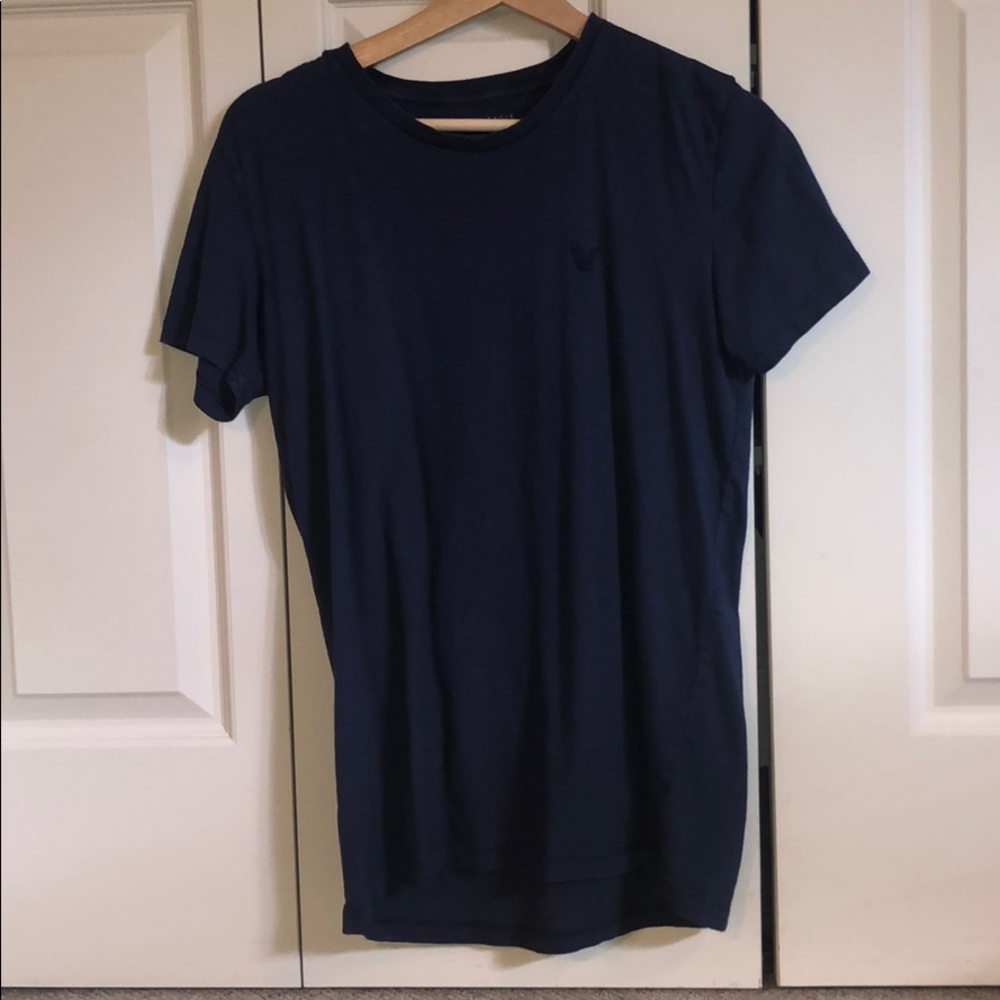 Blue American Eagle t shirt